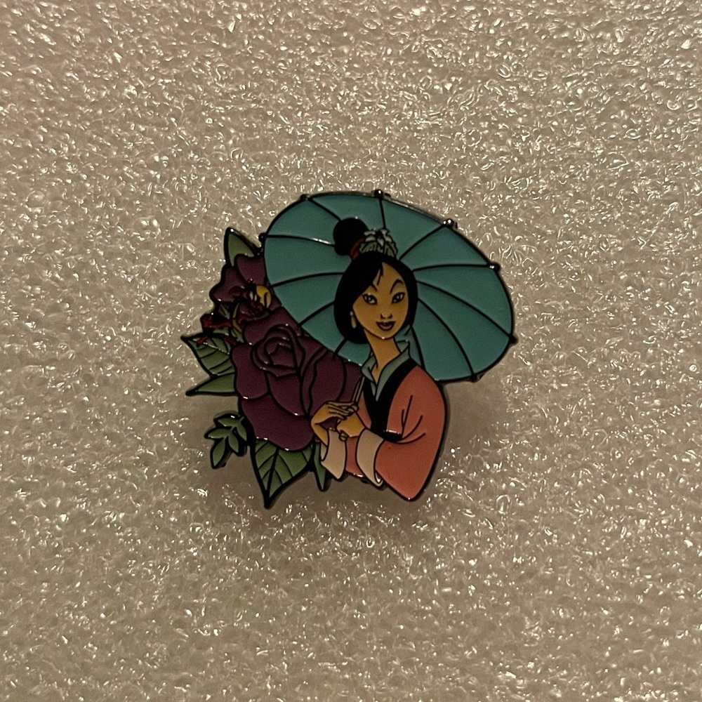 Disney princess Mulan pin